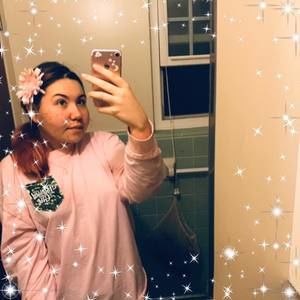 Meet your Posher, Delana